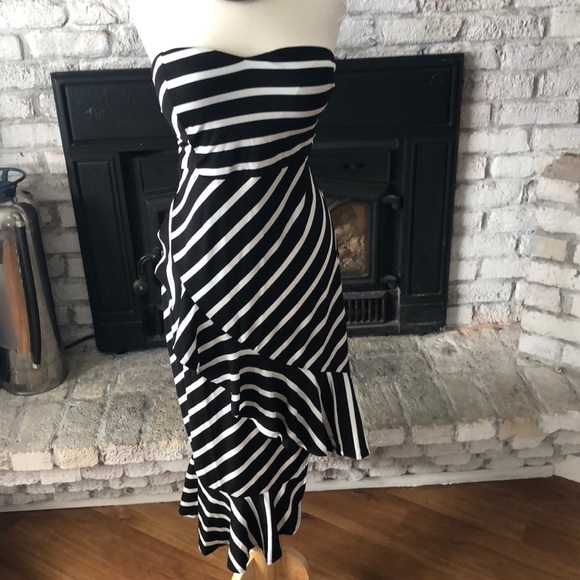 CAMEO BLACK AND WHITE HIGH LOW STRAPLESS DRESS - Picture 2 of 5